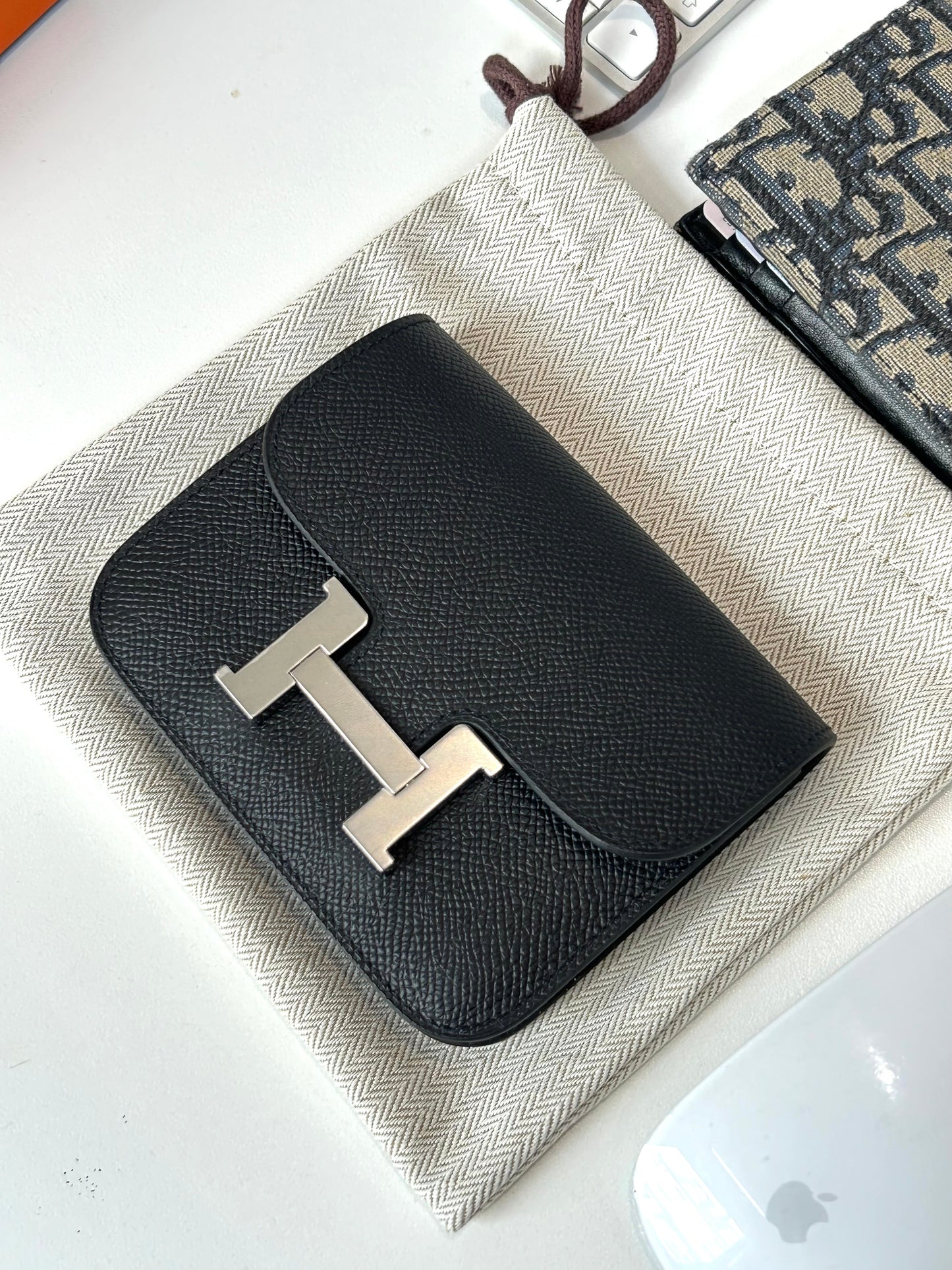 Hermes Constance slim