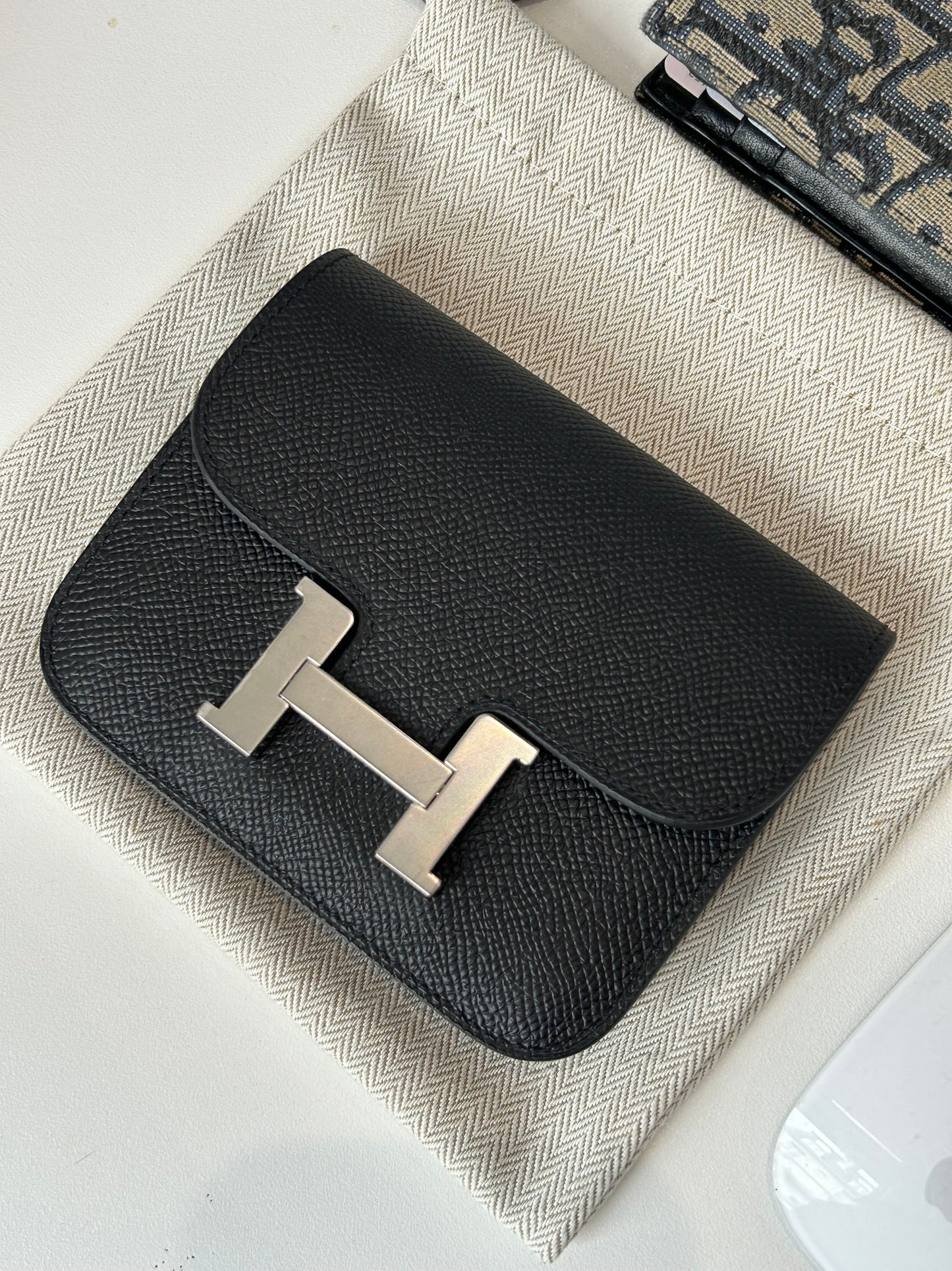 Hermes Constance slim