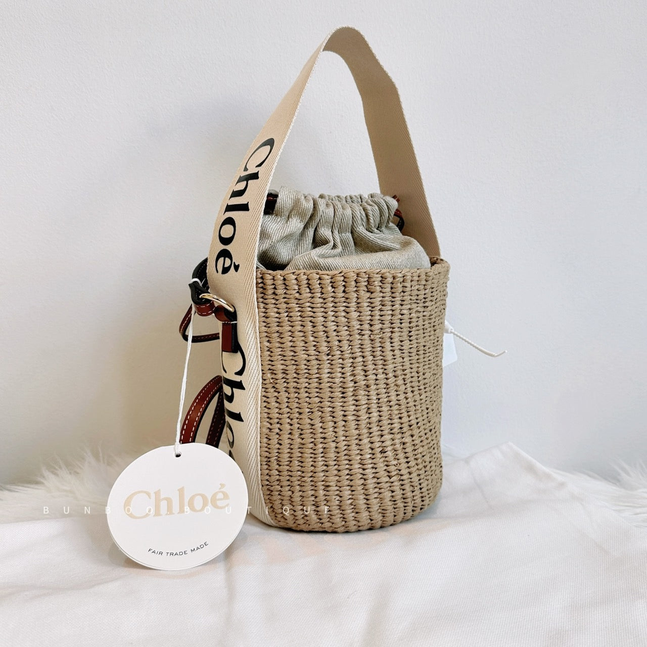 CHOLÉ Small Woody basket in natural fibers