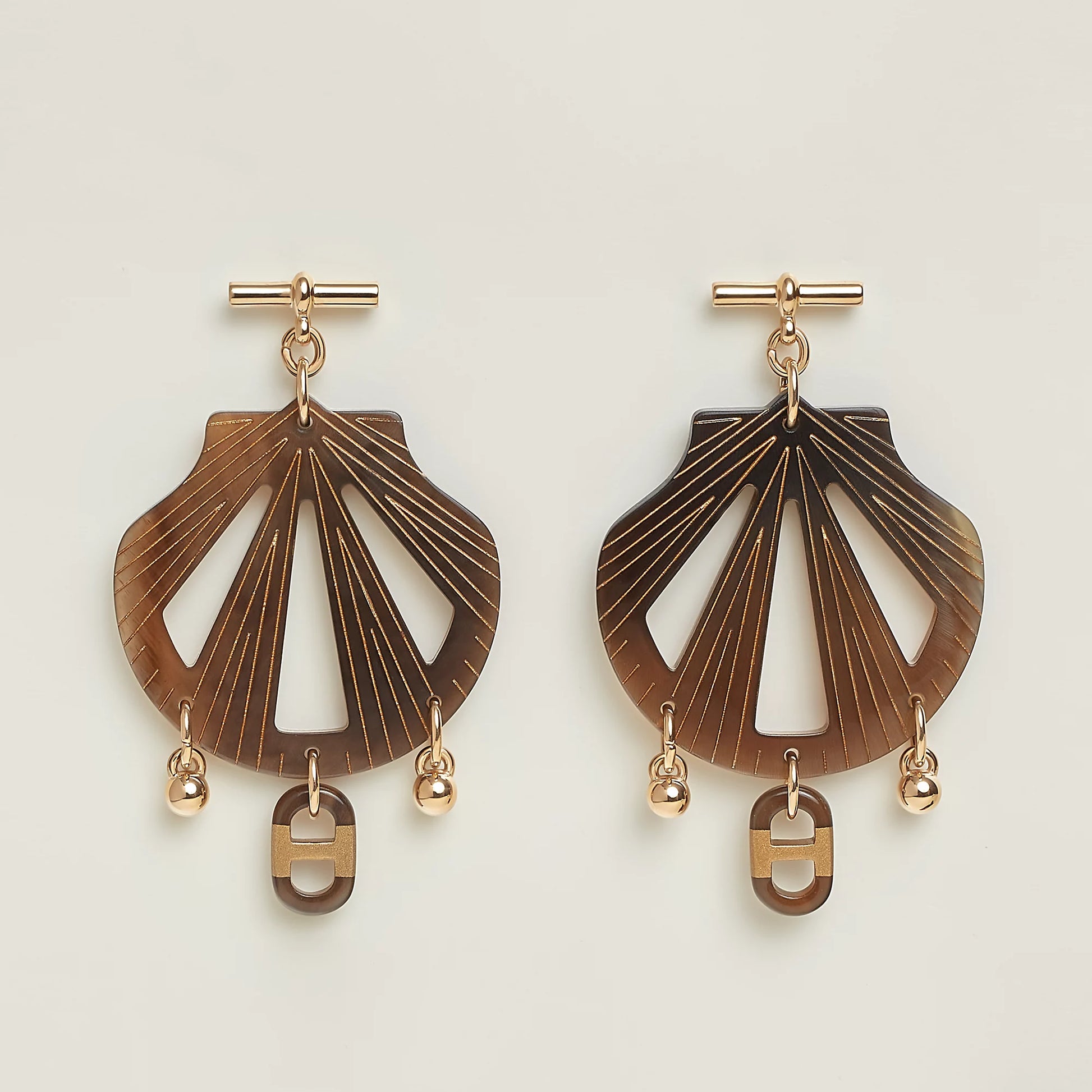 hermes-sur-mer-earrings-large-model--100001FD00-0-0-2000-2000_g.jpg