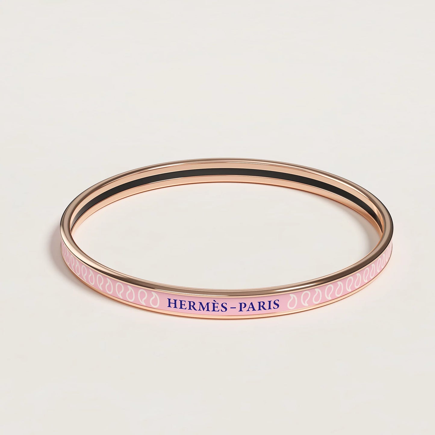 palmettes-composees-bangle--244313FOF4-0-0-2000-2000_g.jpg